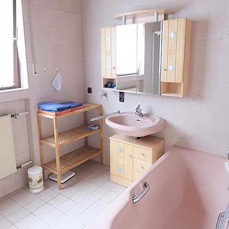 아파트 Eifel Garden Hideaway, Cleaning Included