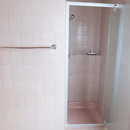아파트 Eifel Garden Hideaway, Cleaning Included *