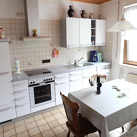 아파트 Eifel Garden Hideaway, Cleaning Included *